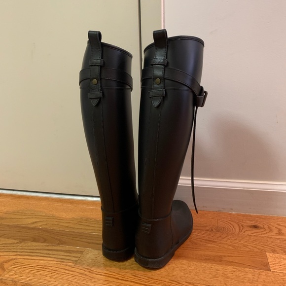 Burberry riding rain boot, size 36 - Picture 3 of 6